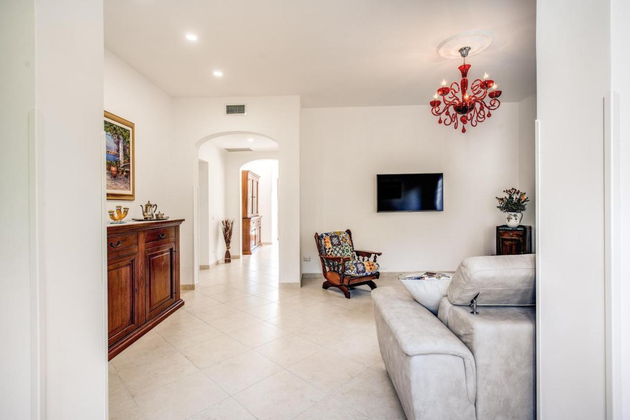 Mediterranean House Ferienhaus